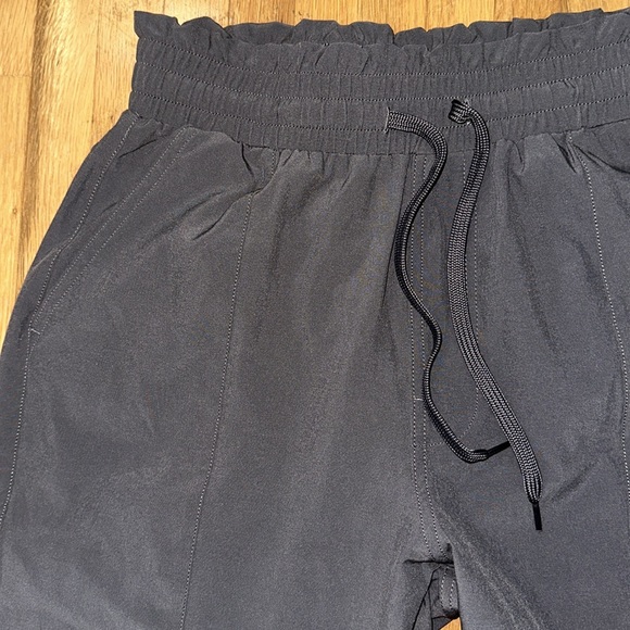 Abercrombie & Fitch | Women’s grey athletic joggers - Picture 3 of 16